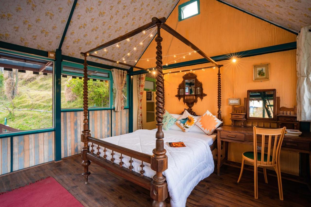 Zostel Mussoorie- Kempty Hostel