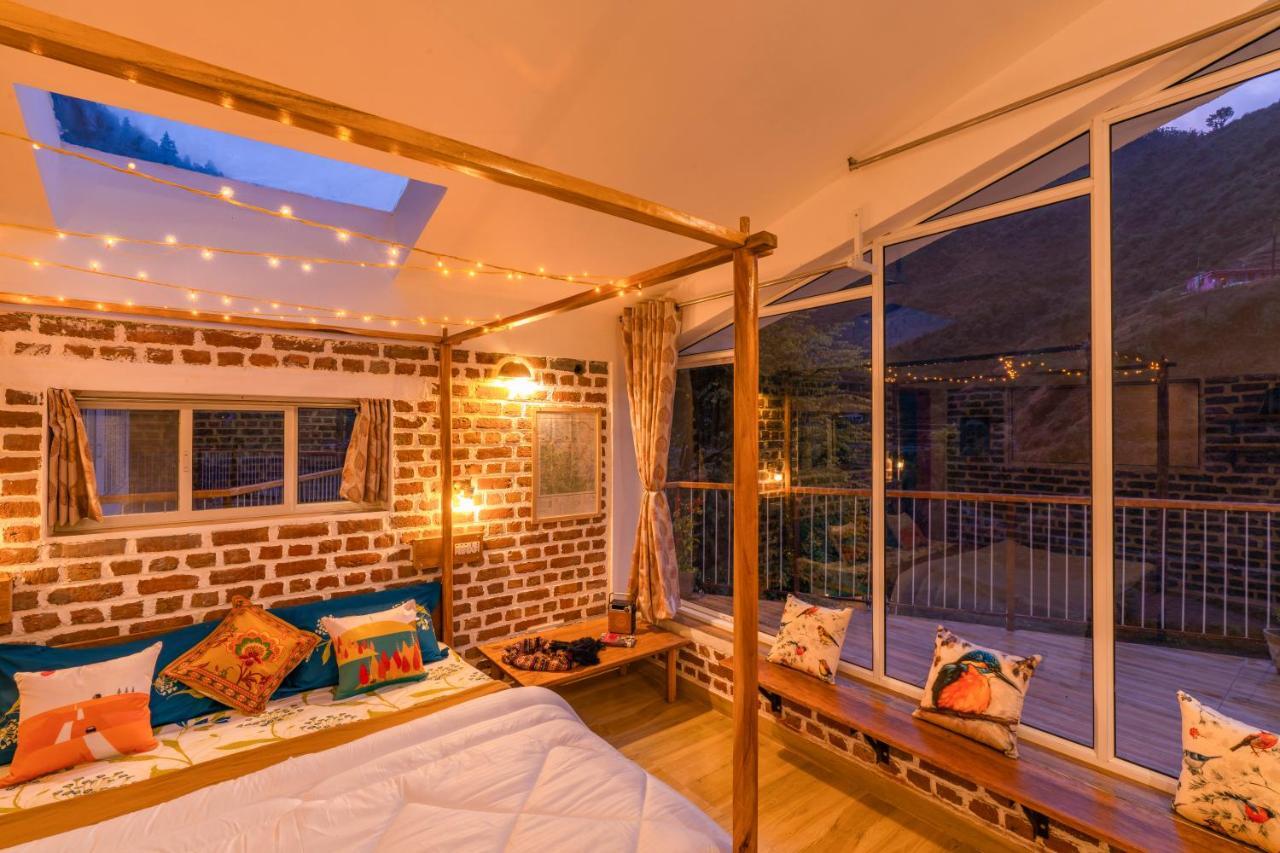 Zostel Mussoorie- Kempty Hostel Mussoorie